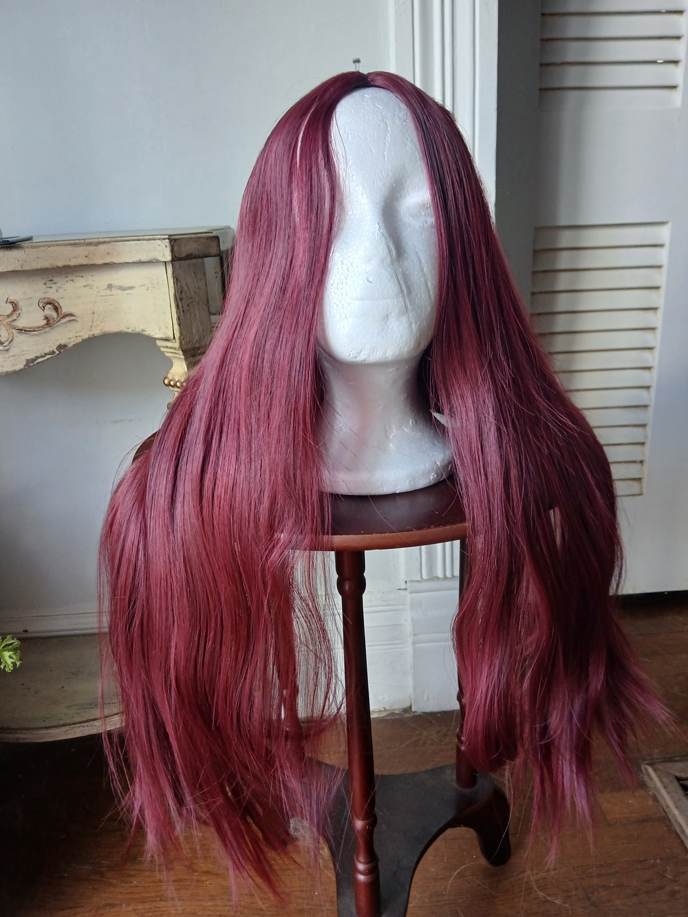 Long Straight Burgundy Women’s Wig - Brand New - Picture 8 of 8